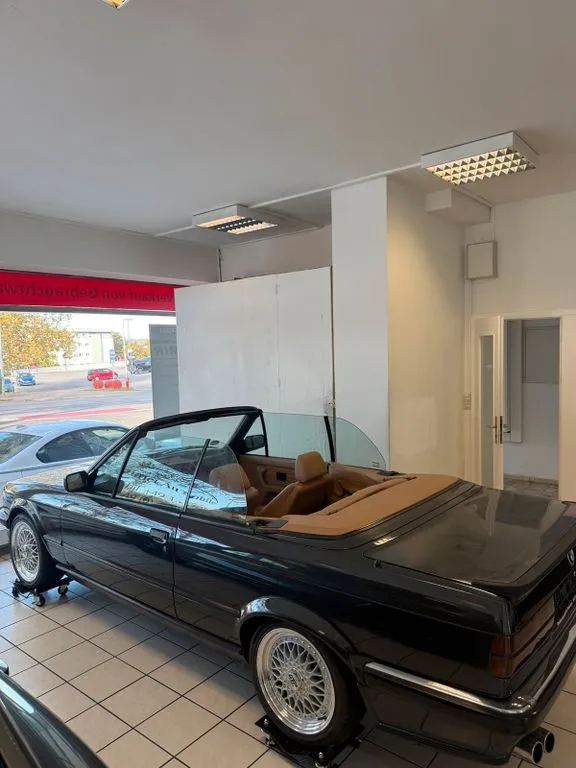 BMW 325
