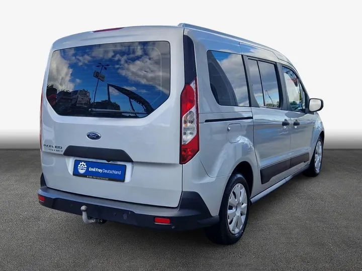 Ford Grand Tourneo