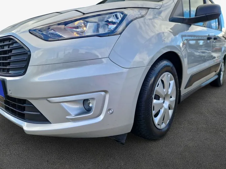 Ford Grand Tourneo