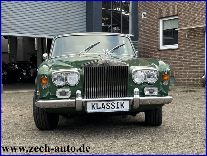 Rolls-Royce Silver Shadow