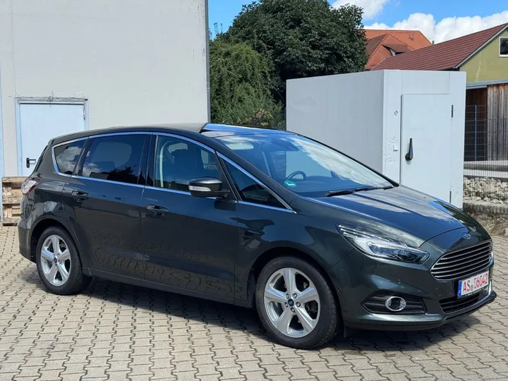 Ford S-Max
