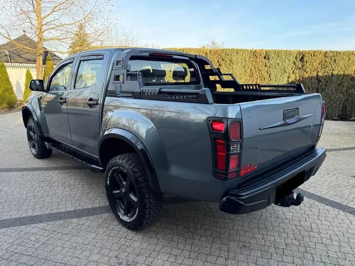 Isuzu D-Max