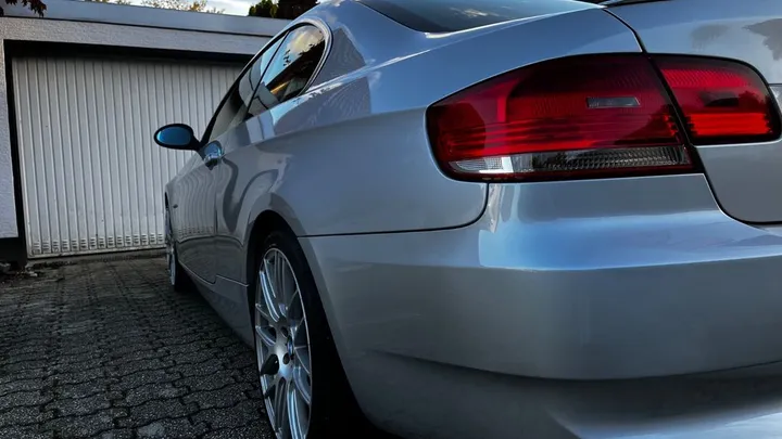 BMW 325