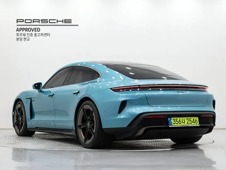Porsche Taycan