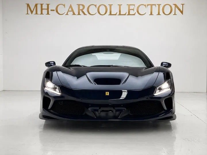 Ferrari F8