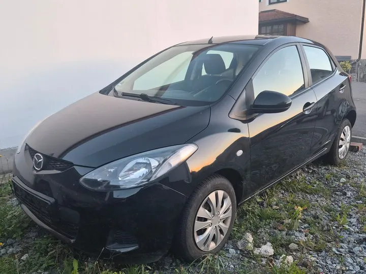 Mazda 2