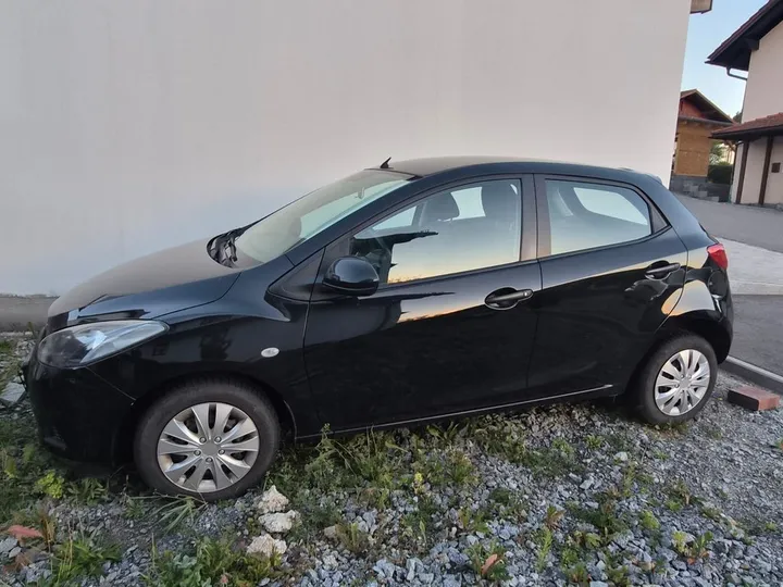 Mazda 2