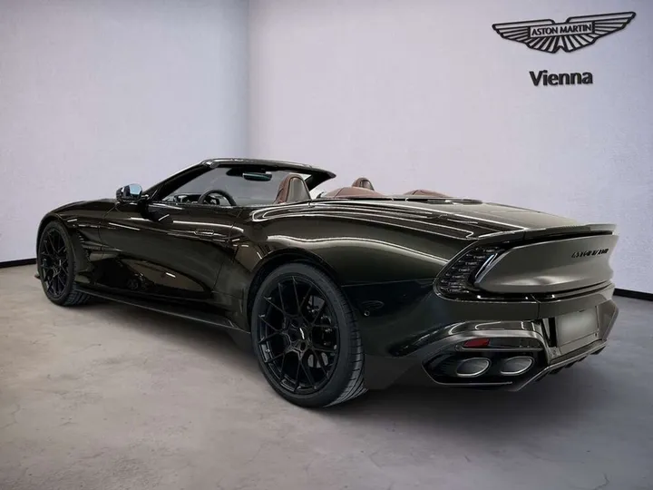 Aston Martin Vanquish