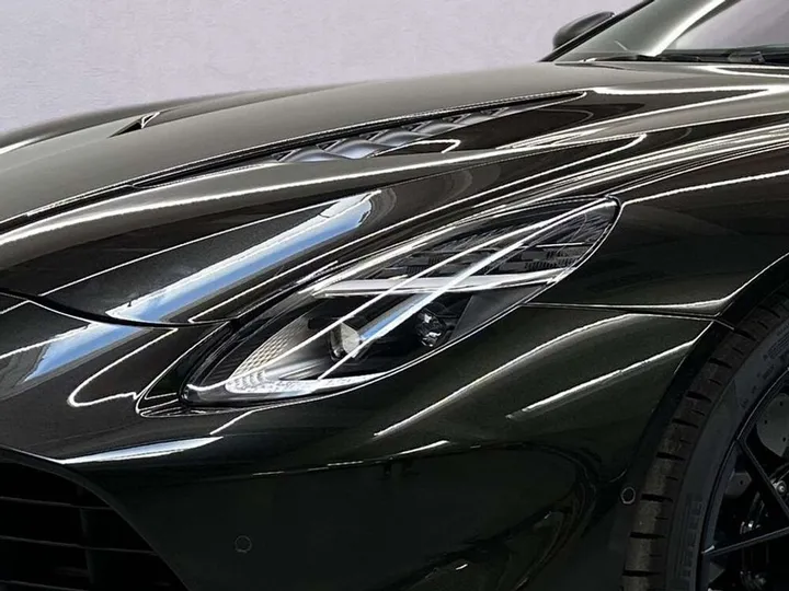Aston Martin Vanquish