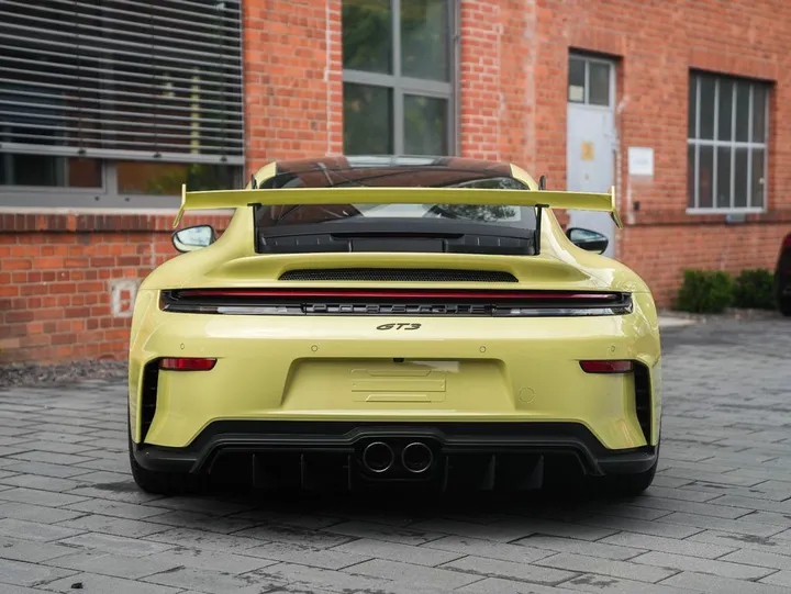 Porsche 992