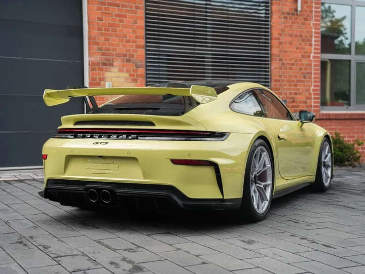Porsche 992