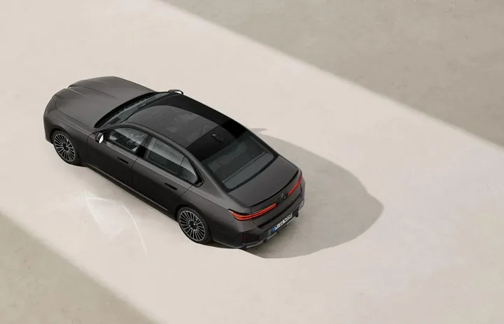 BMW 740