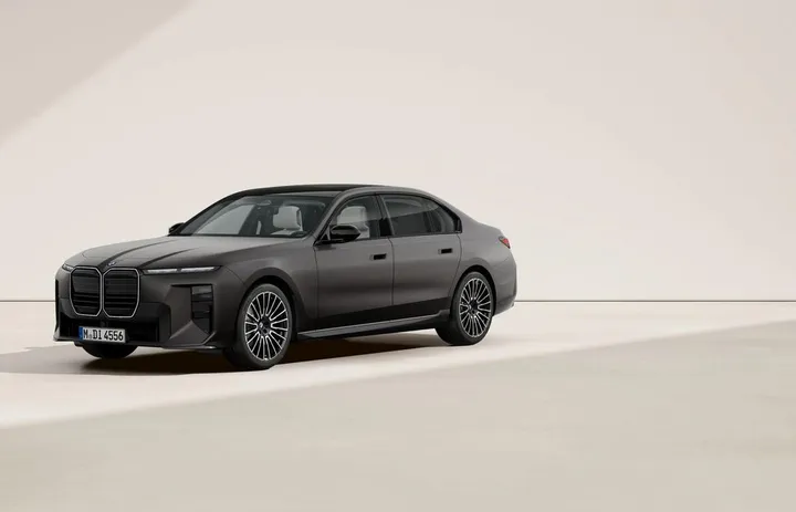 BMW 740