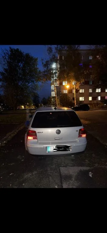 Volkswagen Golf