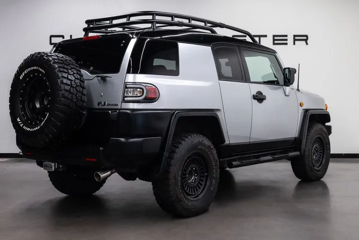 Toyota FJ