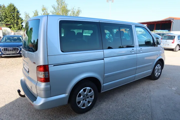 Volkswagen T5 Multivan