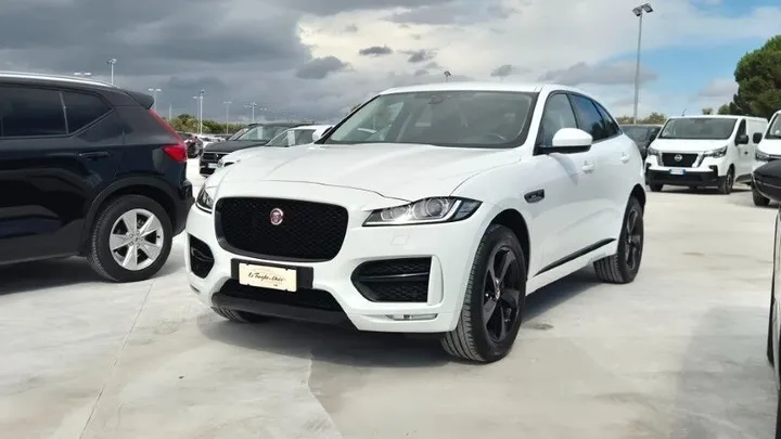 Jaguar F-Pace