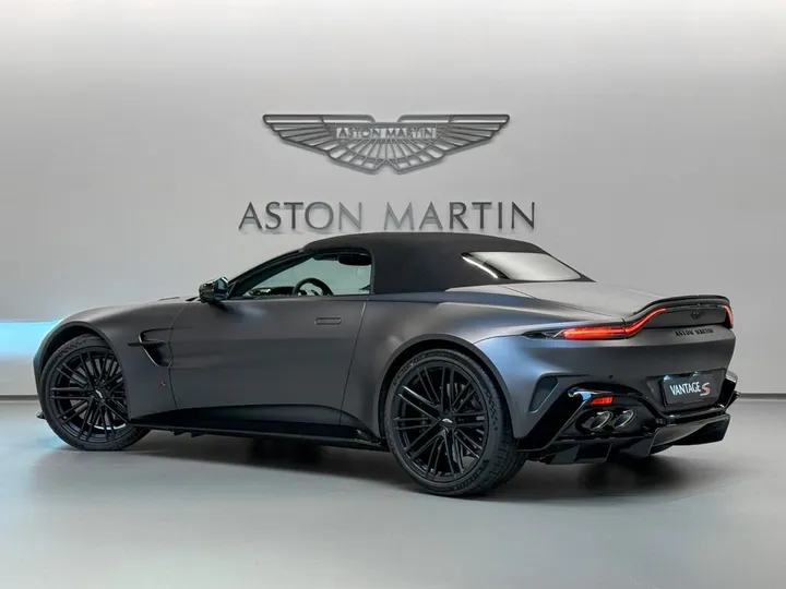 Aston Martin V8 Vantage