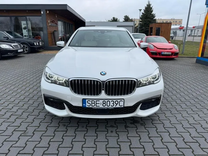 BMW 740