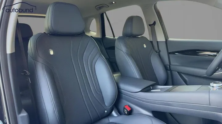 Geely E5
