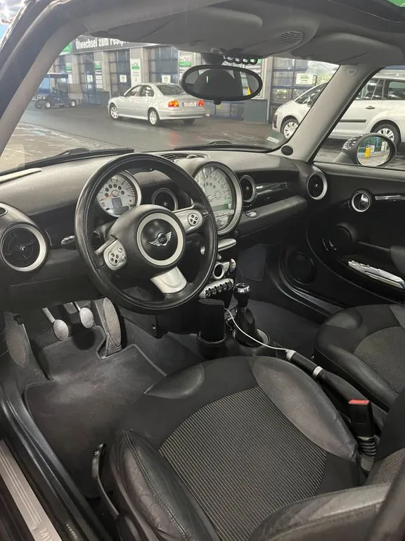 MINI Cooper Clubman