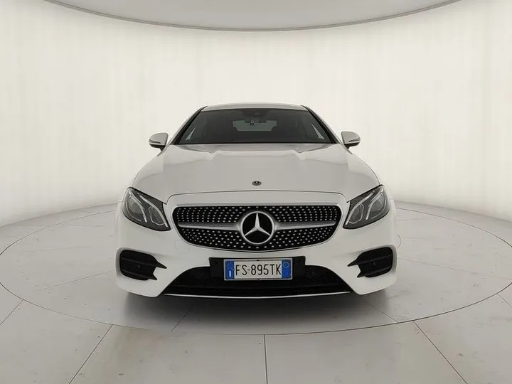 Mercedes-Benz E 220