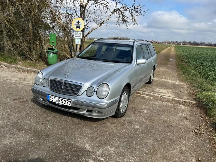 Mercedes-Benz E 270