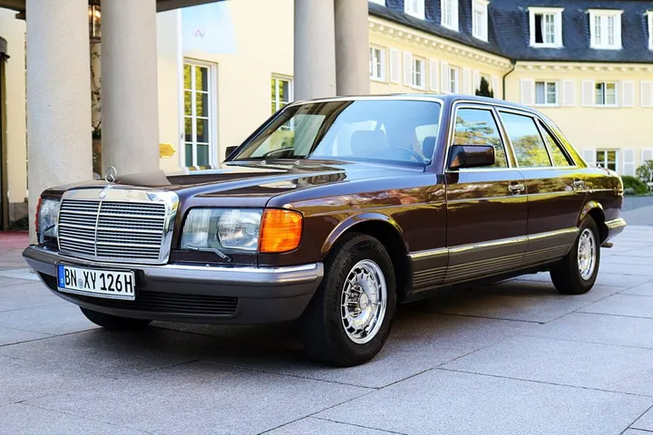 Mercedes-Benz 380
