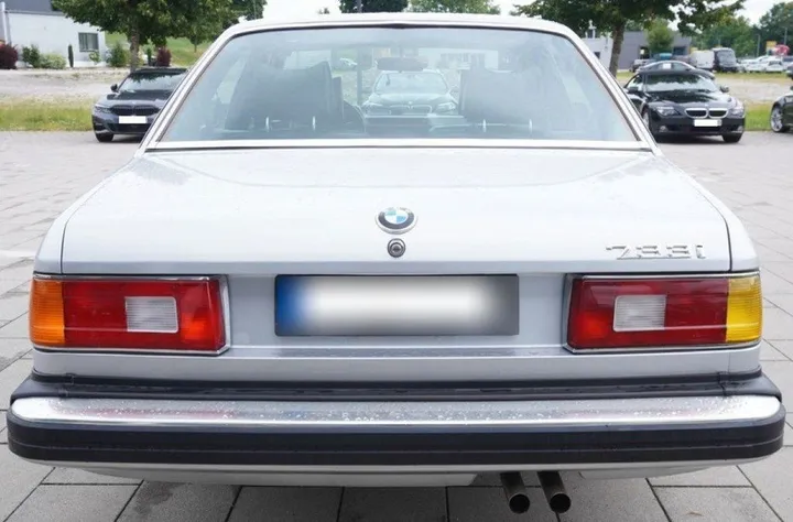 BMW 732