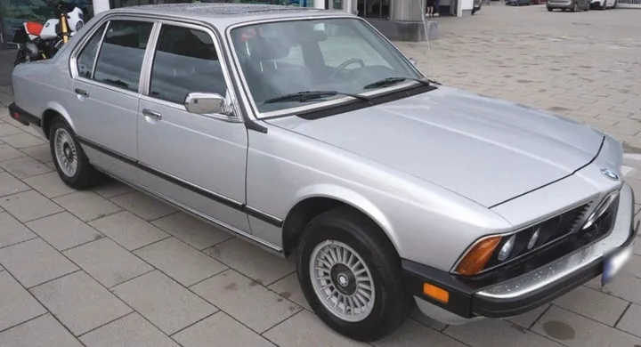 BMW 732