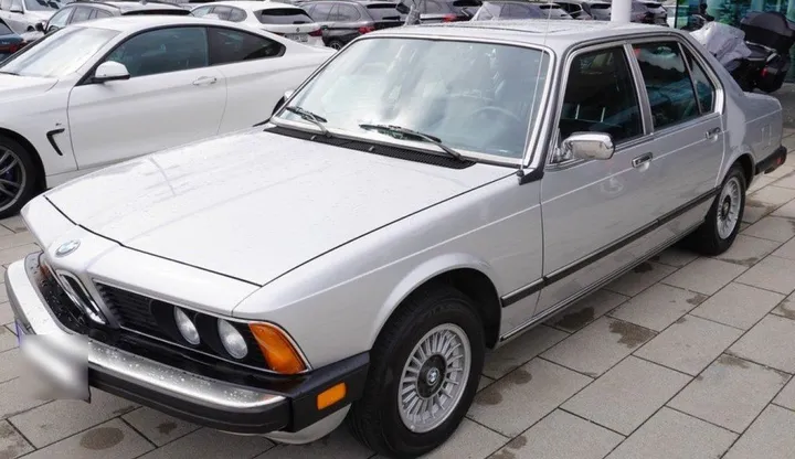 BMW 732