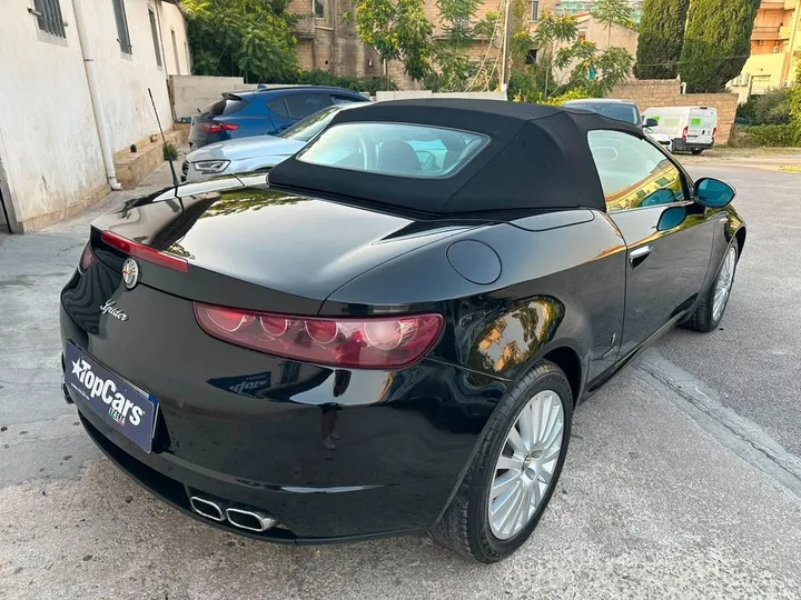 Alfa Romeo Spider