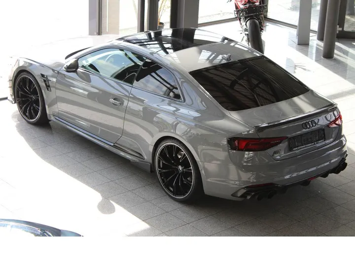 Audi RS5