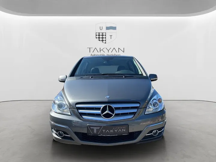 Mercedes-Benz B 160
