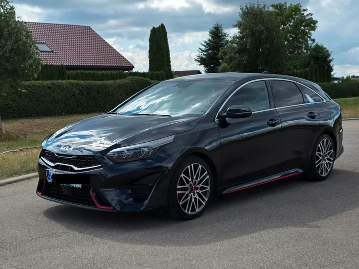 Kia pro cee'd / ProCeed