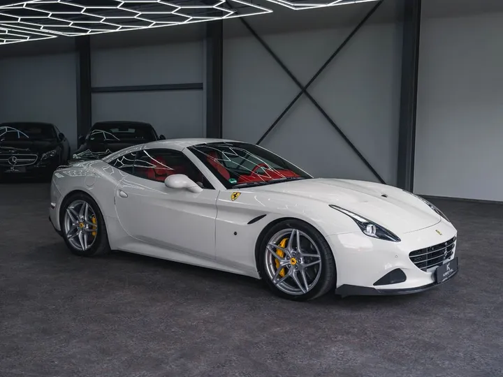 Ferrari California
