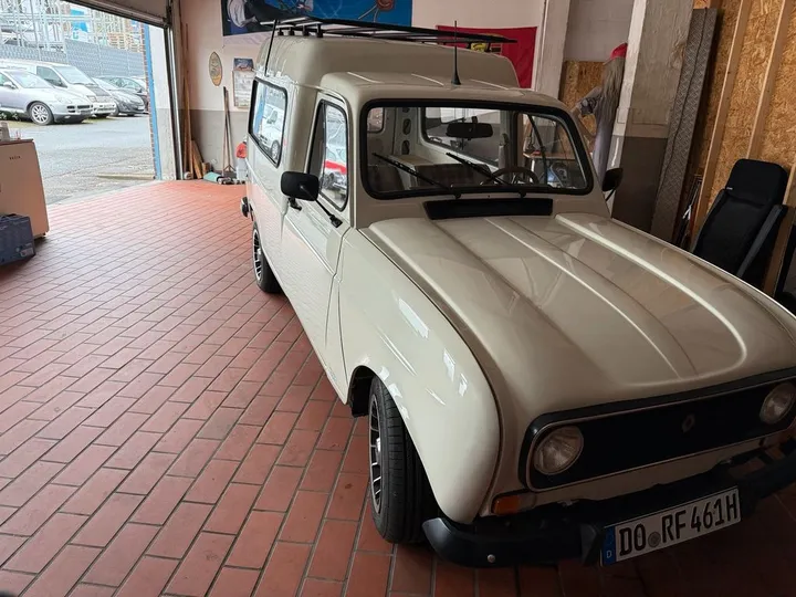 Renault R 4