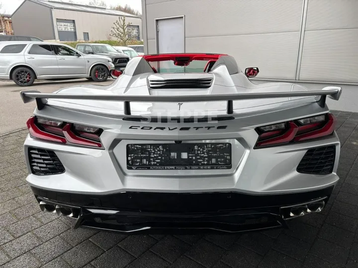 Corvette C8