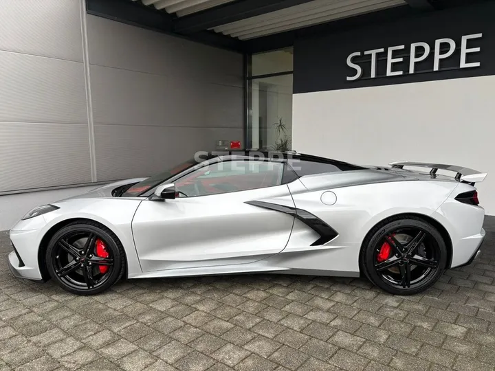 Corvette C8