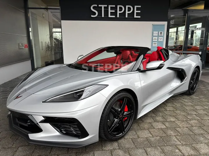 Corvette C8