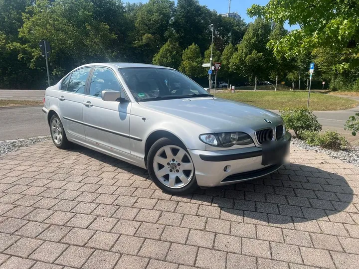 BMW 320