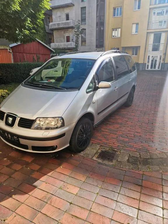 Seat Alhambra
