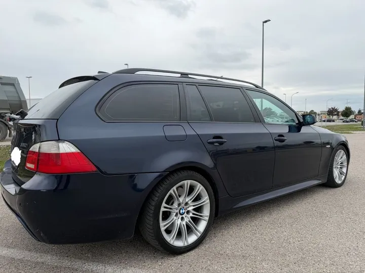 BMW 550