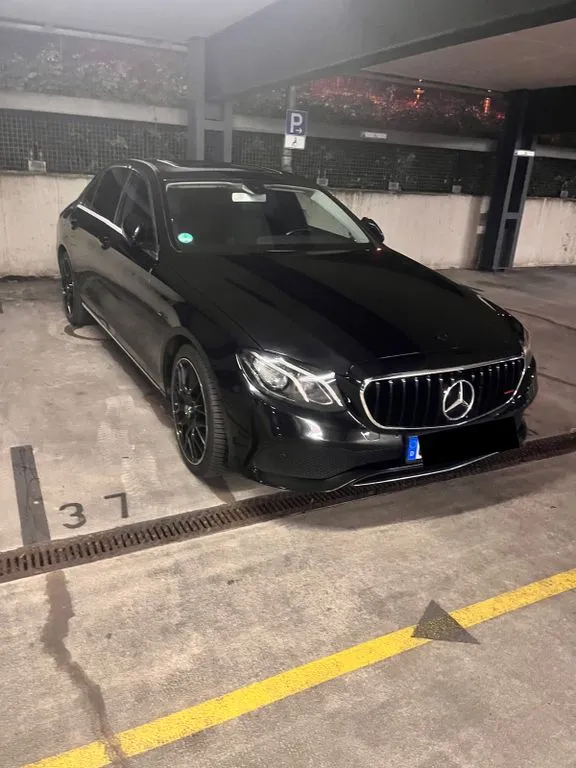 Mercedes-Benz E 200