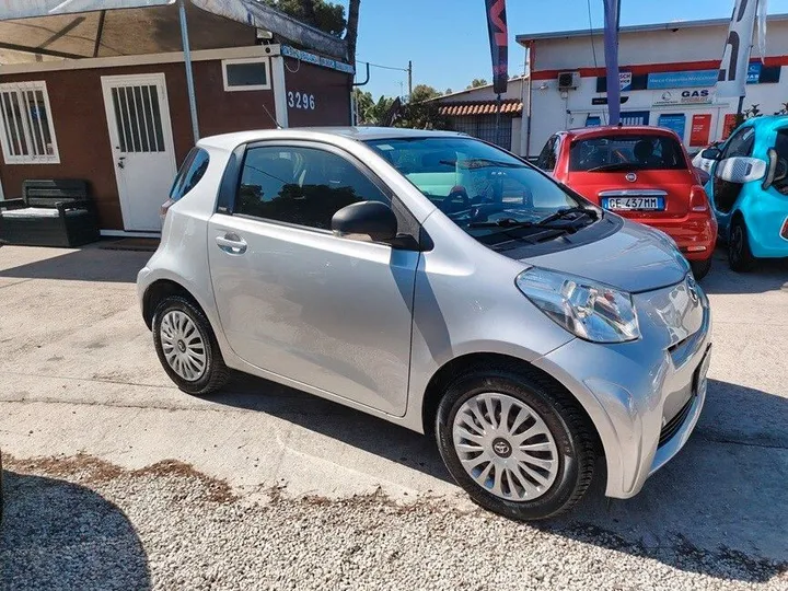 Toyota IQ