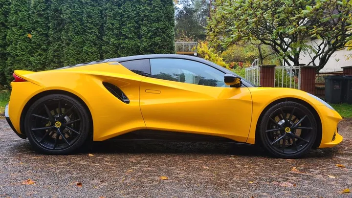 Lotus Emira