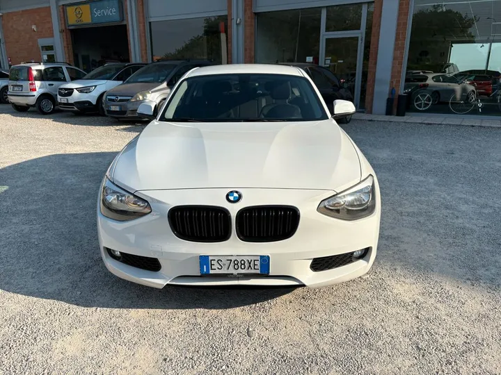 BMW 120