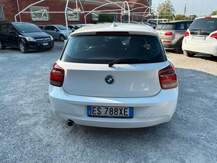 BMW 120