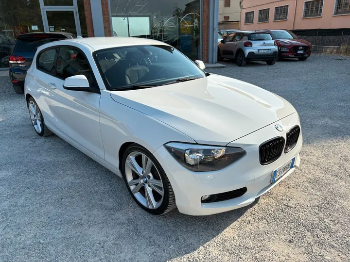 BMW 120