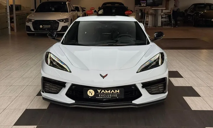 Corvette C8